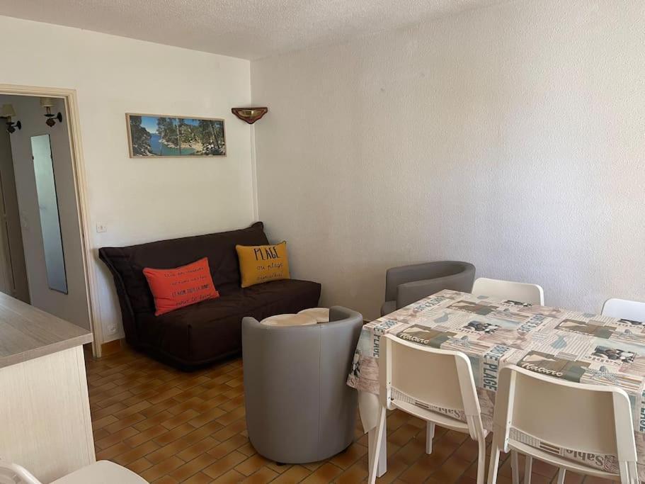 סן-סיר-סור-מר Appart-St Cyr Sur Mer-La Madrague-4Pers-Parking מראה חיצוני תמונה