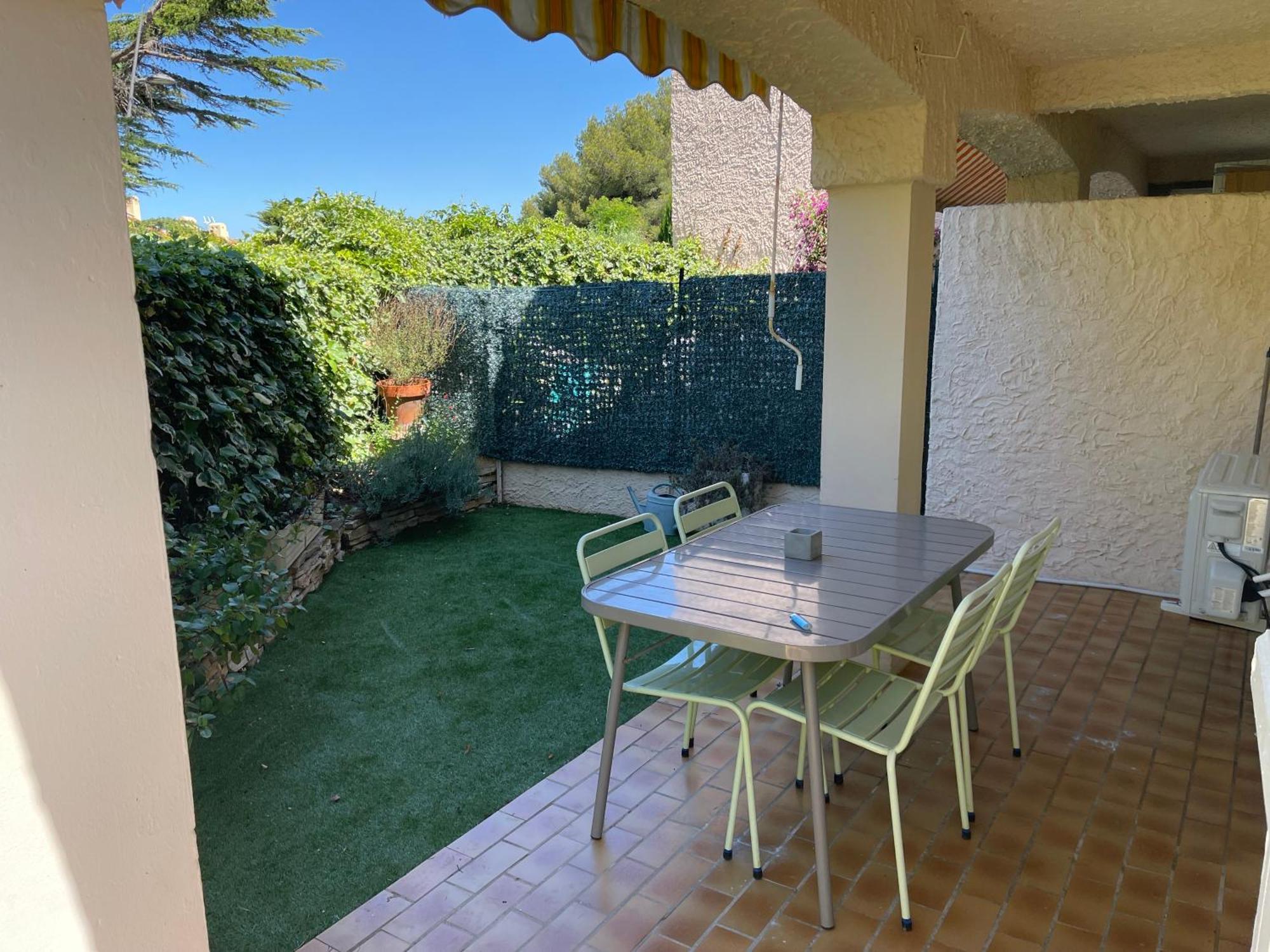 סן-סיר-סור-מר Appart-St Cyr Sur Mer-La Madrague-4Pers-Parking מראה חיצוני תמונה